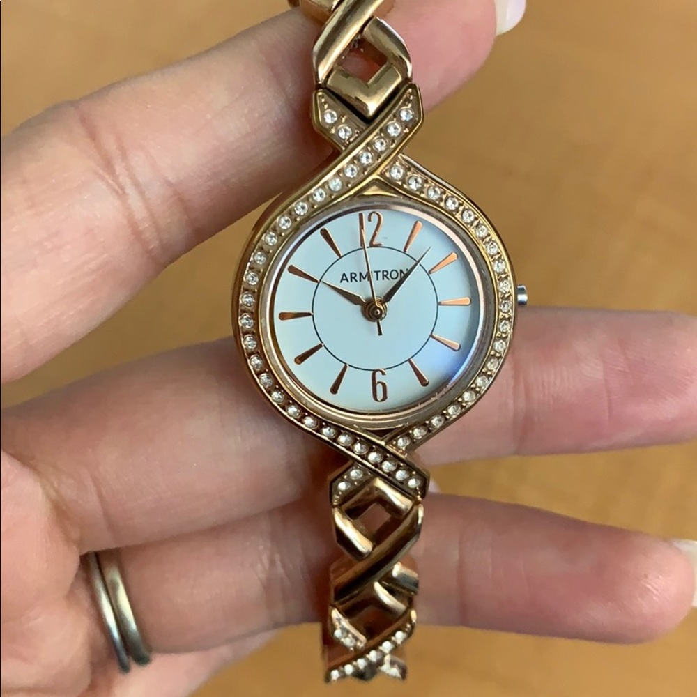Watch - Picture 2 of 5